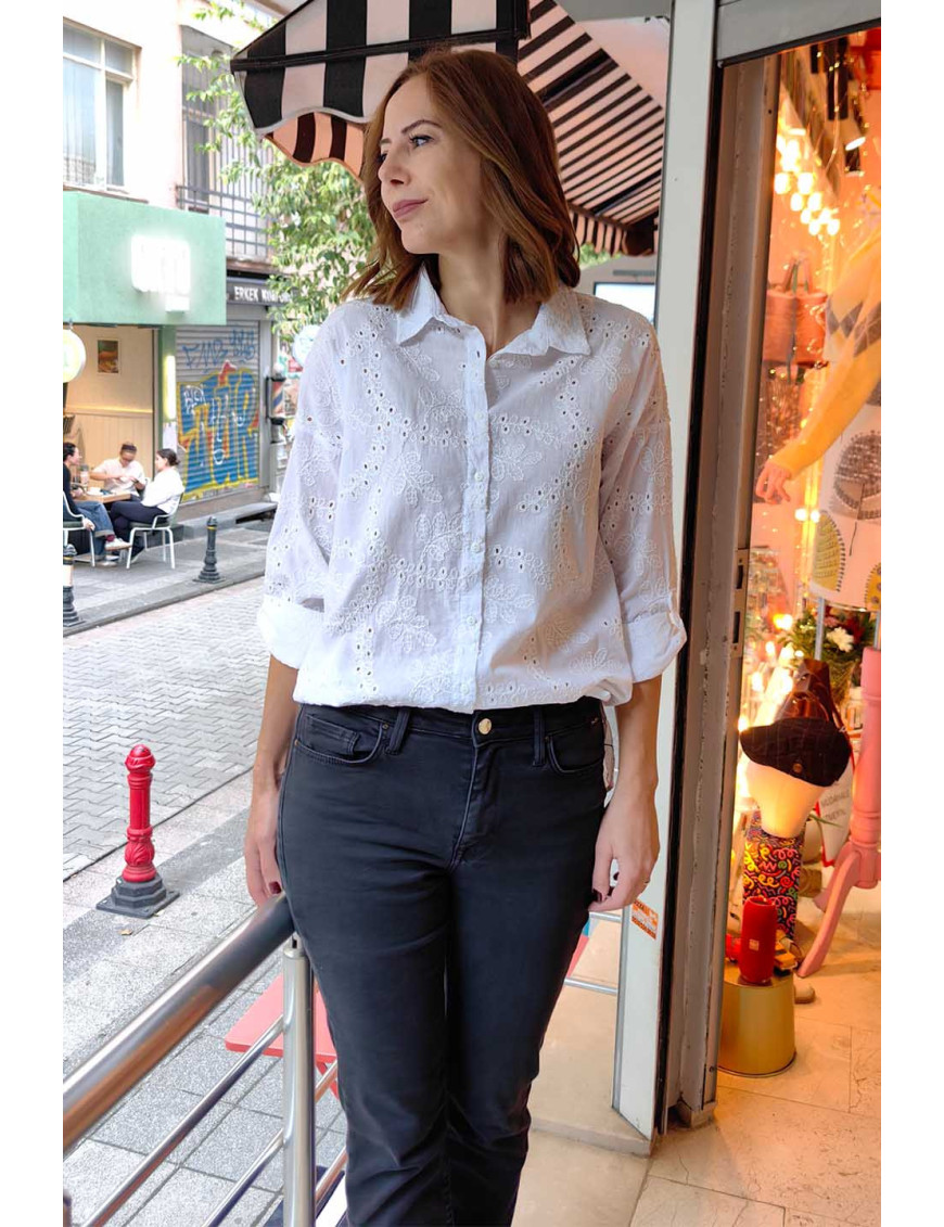 Beyaz Delikli (Brode) Nakışlı Pamuklu Gömlek - Yazlık Salaş Kadın Giyim