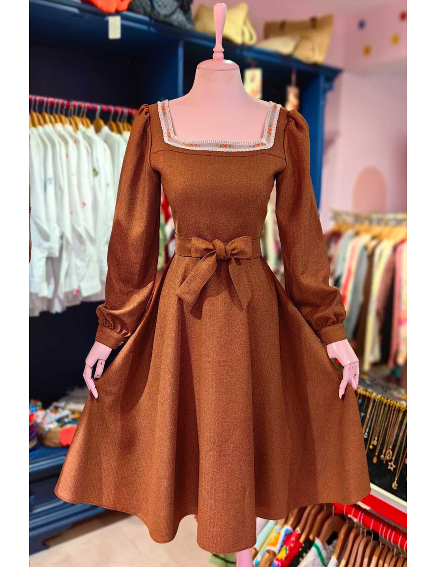 Tarçın Rengi Kışlık Elbise | Vintage Görünümlü Kare Yaka Tasarım Craft and Boutique Handmade Elbise