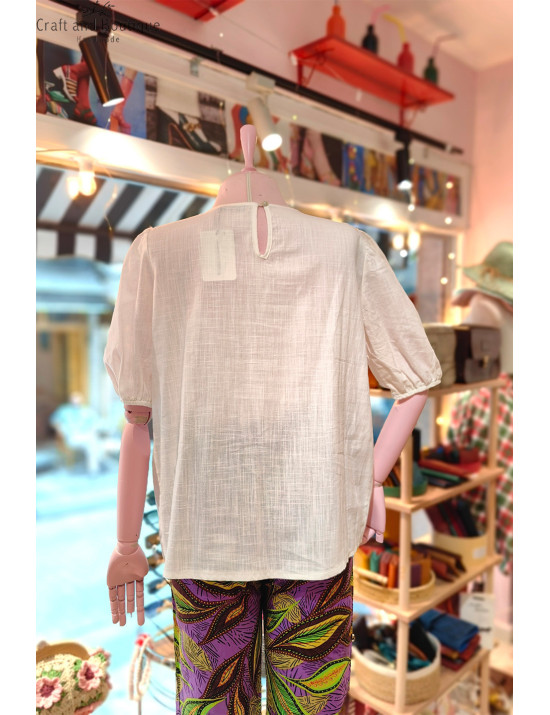 Zarif Dantel İşlemeli Kadın Bluz