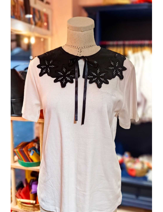 Siyah Broderi Fisto Takma Yakalık | Petal Kesimli Kurdele Detaylı