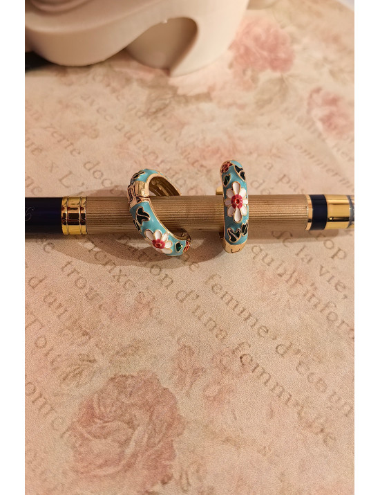 Turkuaz Mine İşlemeli Papatya Halka Küpe - Bahar Takısı | Craft and Boutique