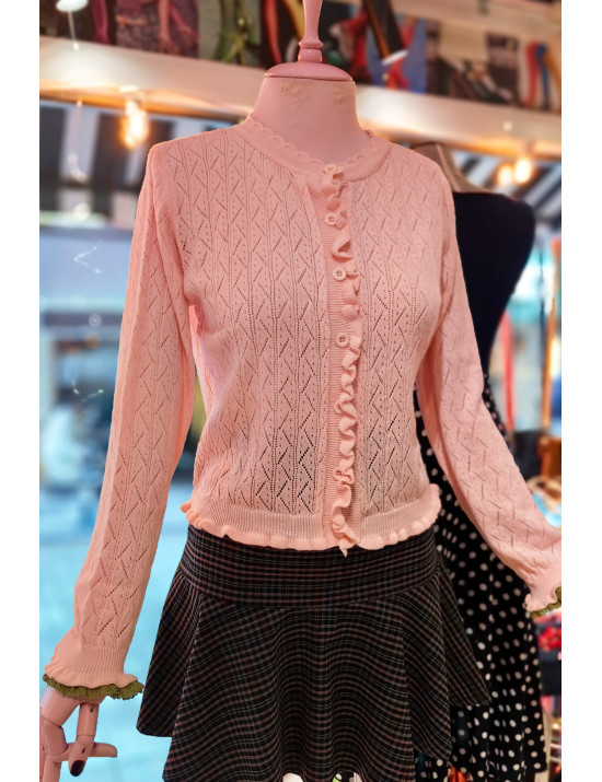 Pudra Pembe Ajurlu Fırfır Detaylı Hırka – Romantik ve Vintage Esintili Triko