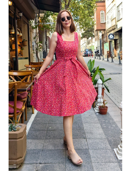 Kırmızı Çiçekli Kare Yaka Dikim Tasarım Elbise | Midi Boy, Kuşaklı ve Romantik