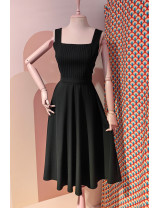 Nervür Detaylı Kadın Siyah Tasarım Elbise