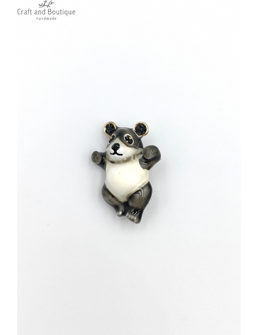 Panda Figürlü Broş | Sevimli ve Özgün Kadın Aksesuarları