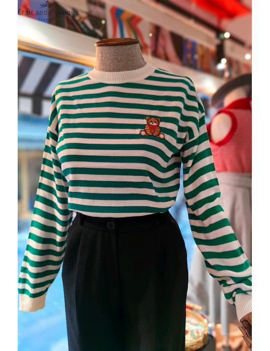 Kadın Balon Kol Çizgili Triko Modelleri | Sevimli Ayıcık Nakışlı Kazak