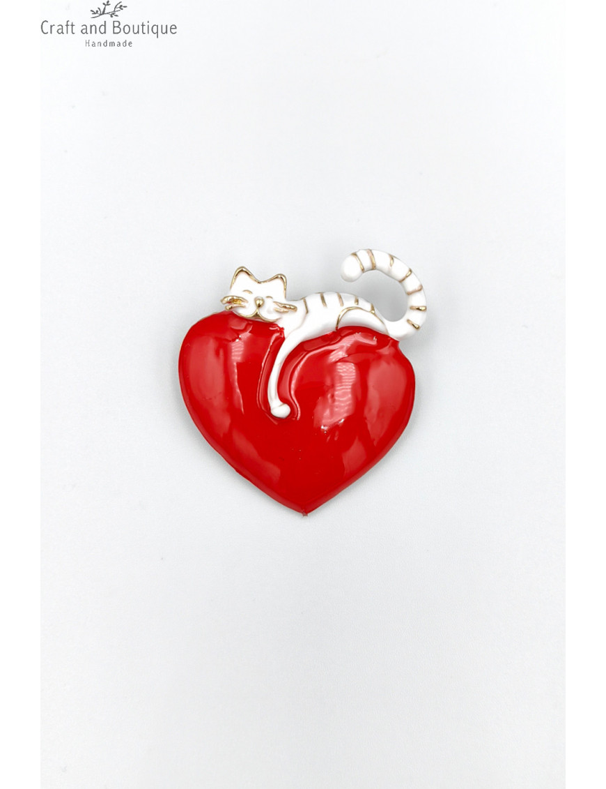 Kadın Kırmızı Kalp ve Kedi Figürlü Mineli Broş Modelleri | Romantik Hayvan Broşu