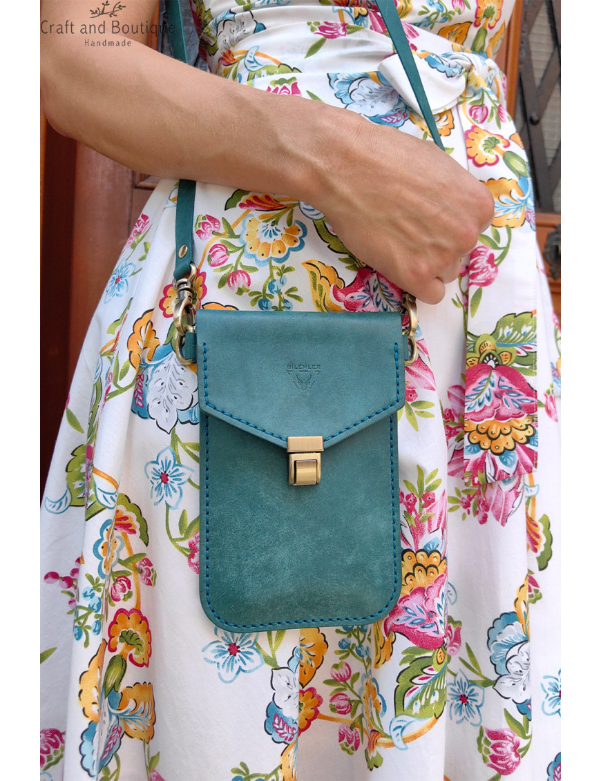 Mavi Deri Telefon Çantası | El Yapımı Mini Crossbody Kılıf