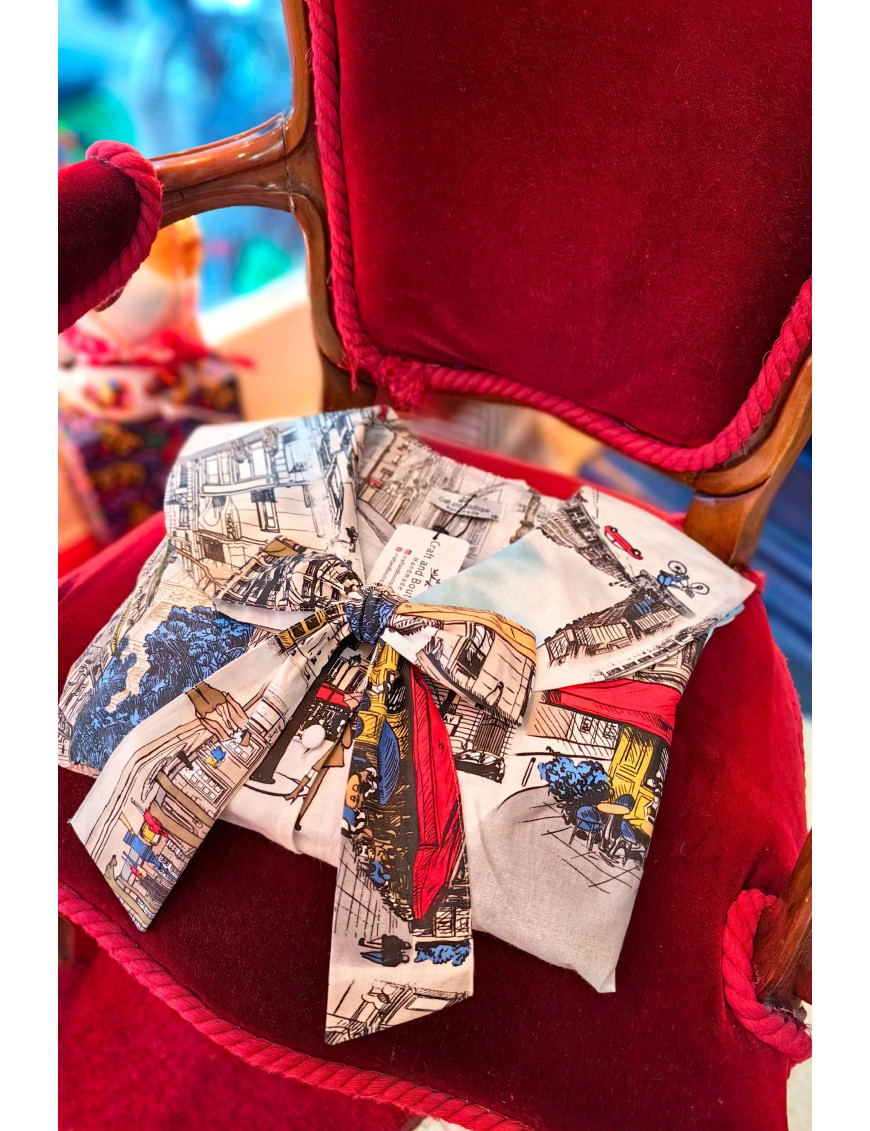 Paris Desenli Fiyonklu Büyük Yakalı Poplin Tasarım  Kadın Gömlek