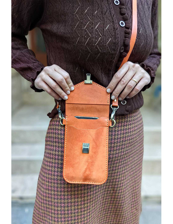 Oranj Deri Telefon Çantası | El Yapımı Mini Crossbody Kılıf