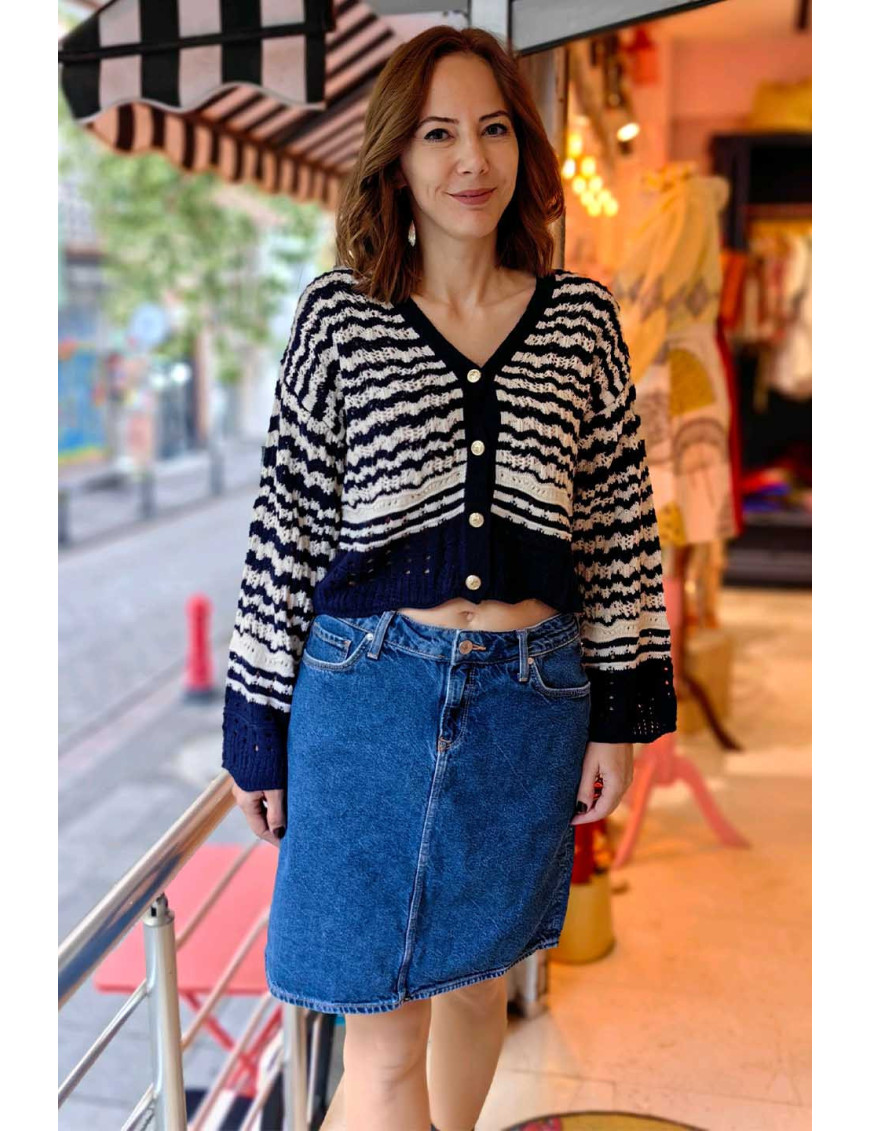 Çizgili Lacivert & Krem Renkli Crop Hırka